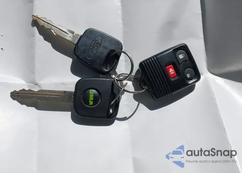 2004 Ford Excursion Xls/Xlt z USA, uszkodzony, nr VIN 1FMNU41S34EC93009